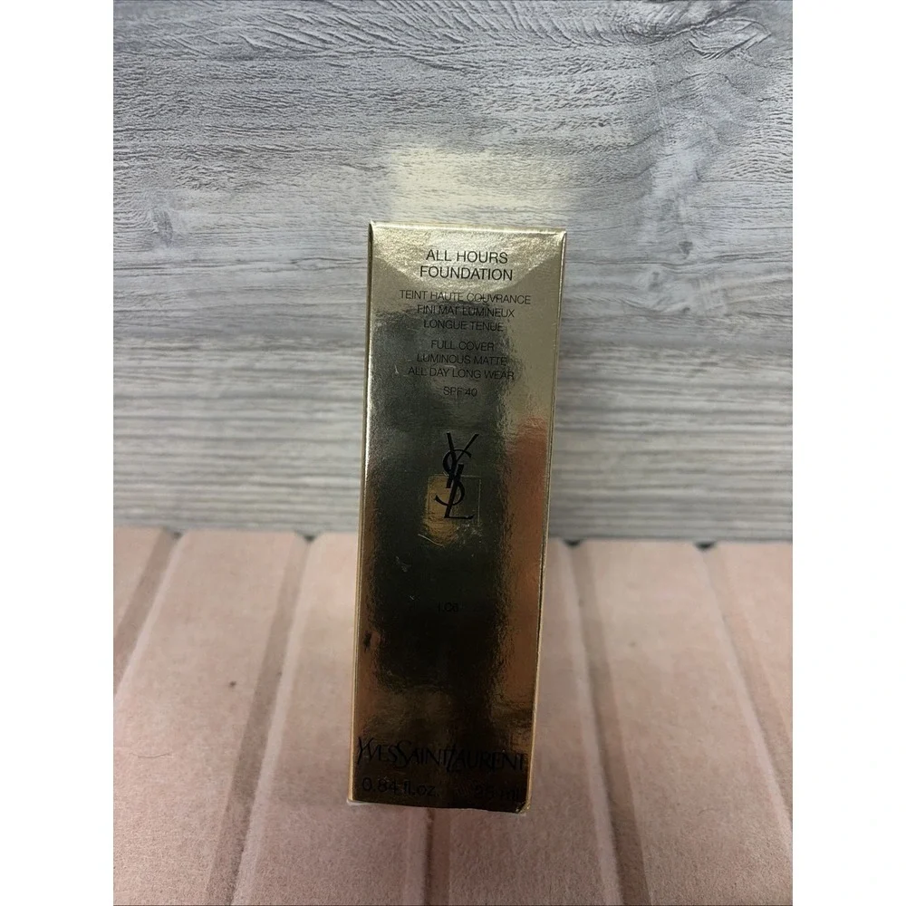 Yves Saint Laurent All Hours Foundation SPF 40 Full Coverage LC6 NIB (e2)